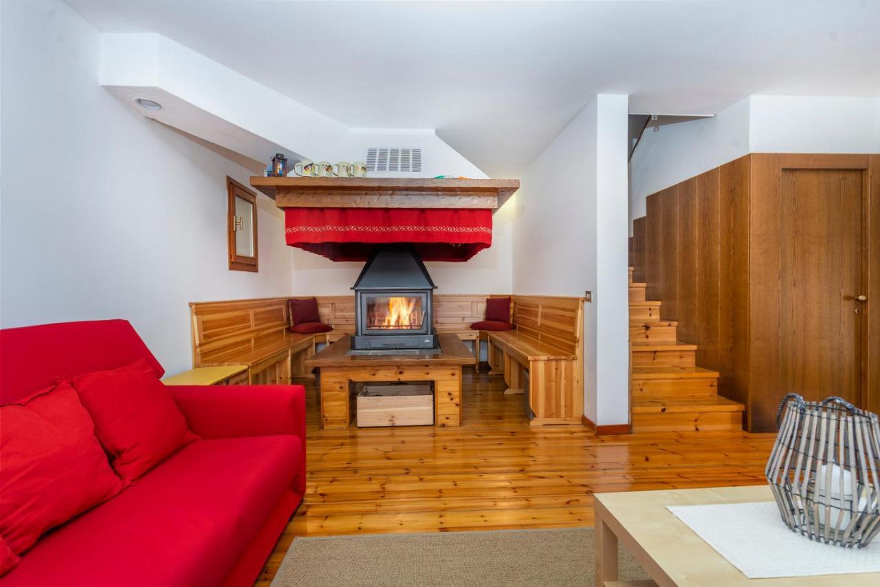Villa Panoramic House Carnia - Mountain View Apt With Parking And Terraces Ligosullo Exterior foto