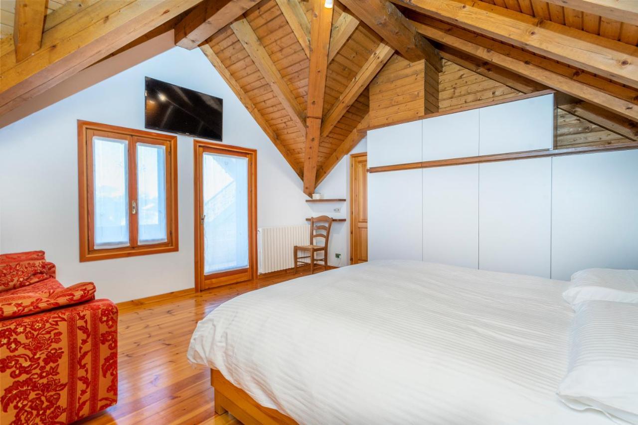 Villa Panoramic House Carnia - Mountain View Apt With Parking And Terraces Ligosullo Exterior foto